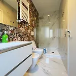 Lifei House * روما