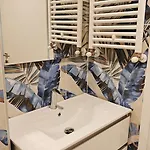 Lifei House منزل للإقامة *